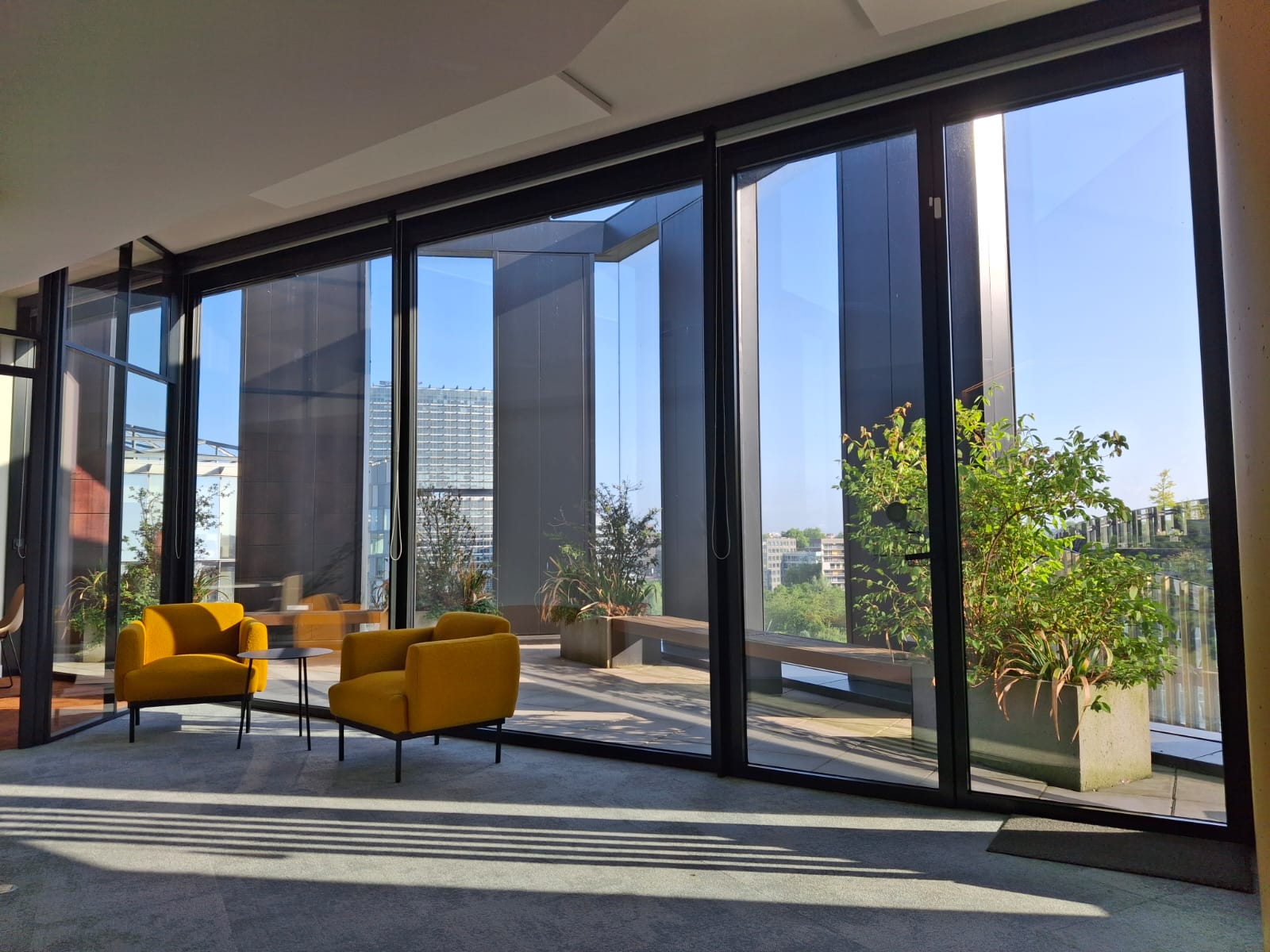 Terrasse de nos nouveaux bureaux